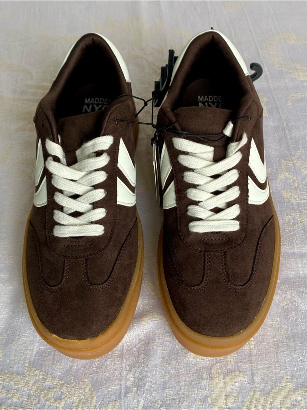 Women Madden NYC Low Top Platform Sneakers Shoes - Picture 8 of 12